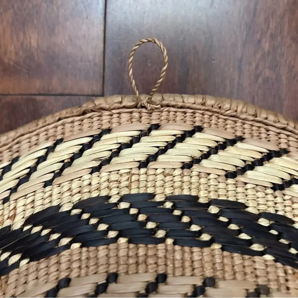 Binga Basket Tonga Zimbabwe Handwoven Decorative Basket in Tan and Brown
